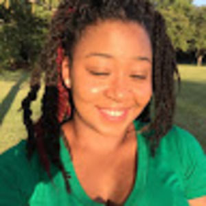 Meet your Posher, Cassandra